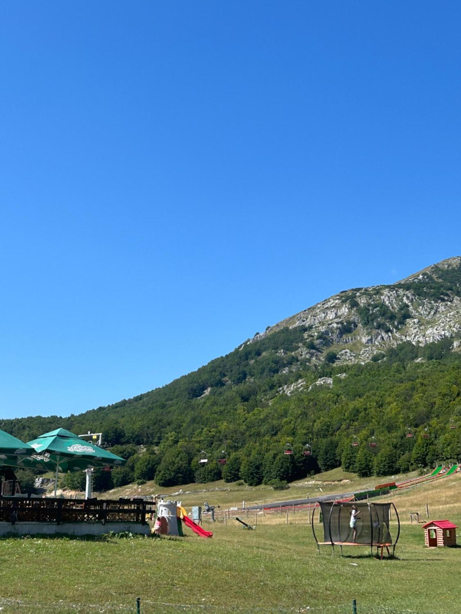 Nv Mountain House Hébergement de vacances Žabljak